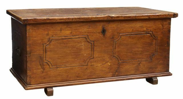 LARGE RUSTIC PINE BLANKET CHEST