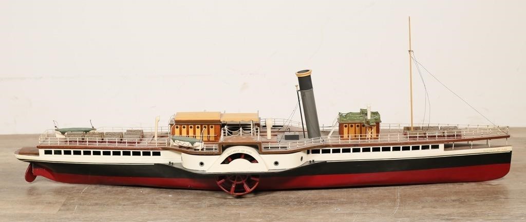 LARGE SCALE MODEL OF SHIP PS