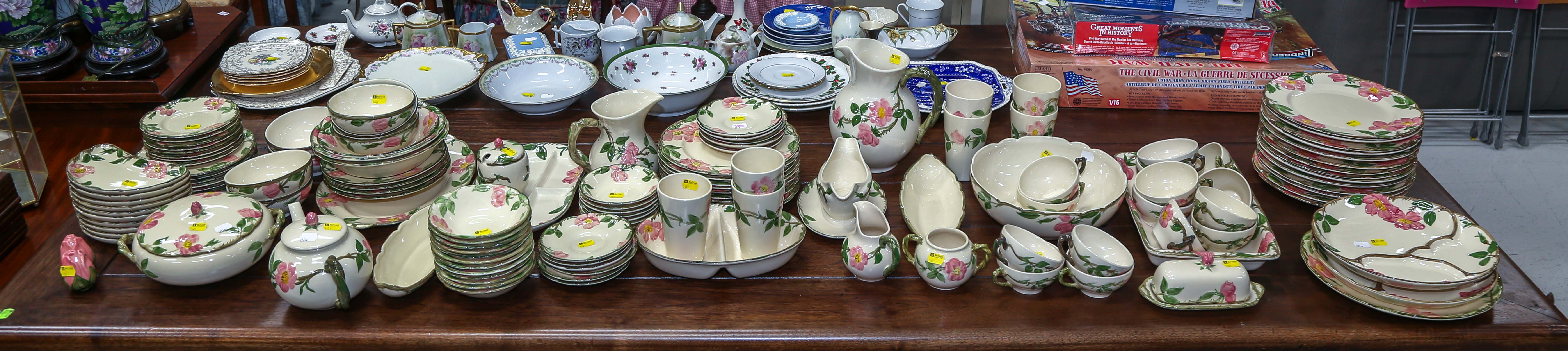 LARGE SET OF FRANCISCAN DINNER