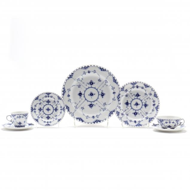 LARGE SET OF ROYAL COPENHAGEN