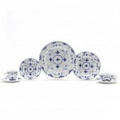 LARGE SET OF ROYAL COPENHAGEN