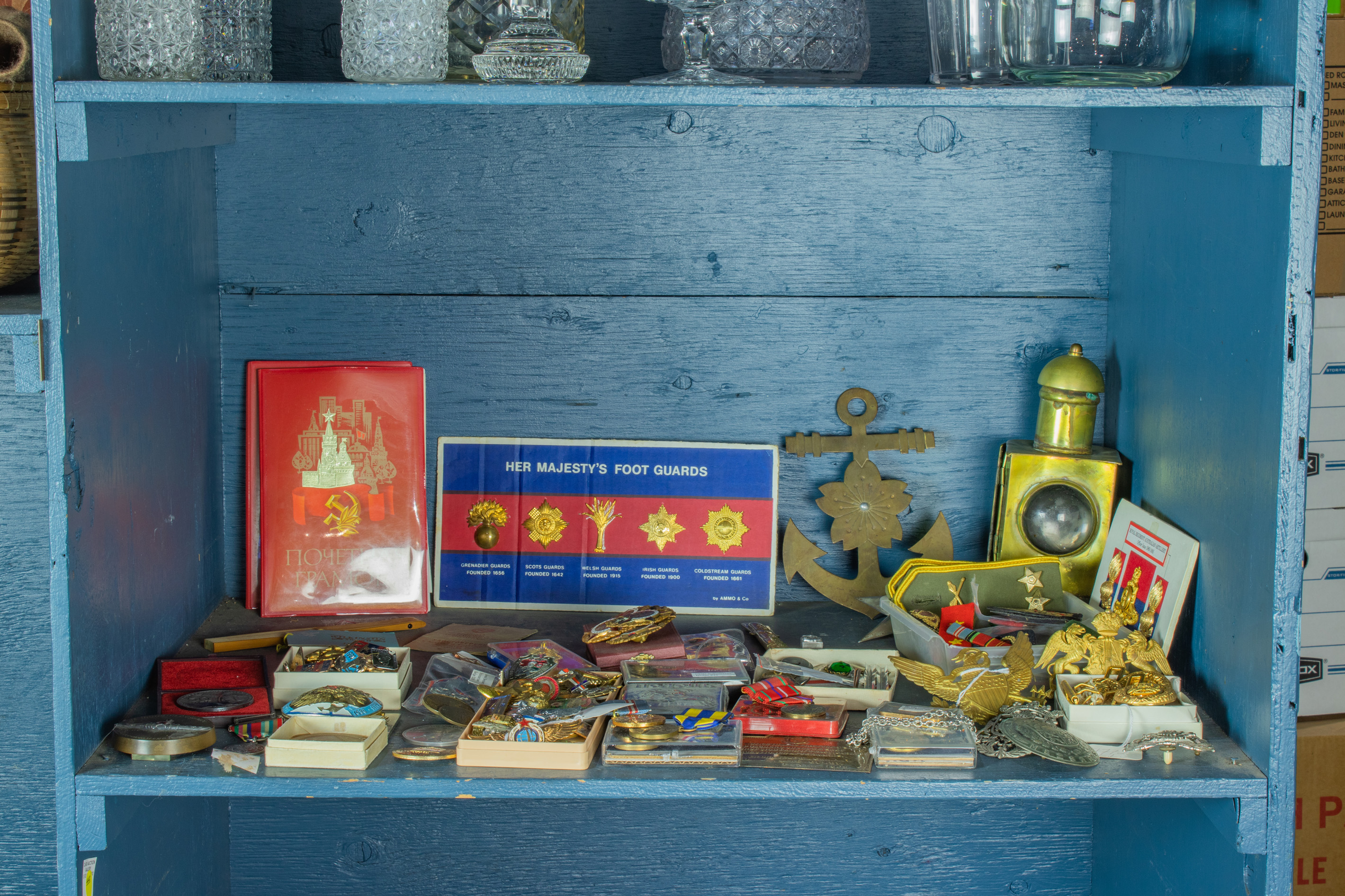 LARGE SHELF LOT OF MILITARIA: