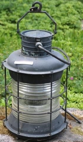 LARGE SHIPS ANCHOR LIGHT WITH CLEAR