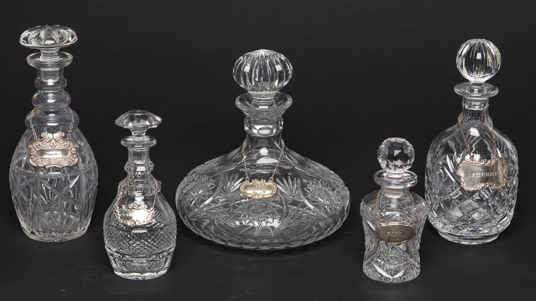LARGE SHIP'S DECANTER AND 4