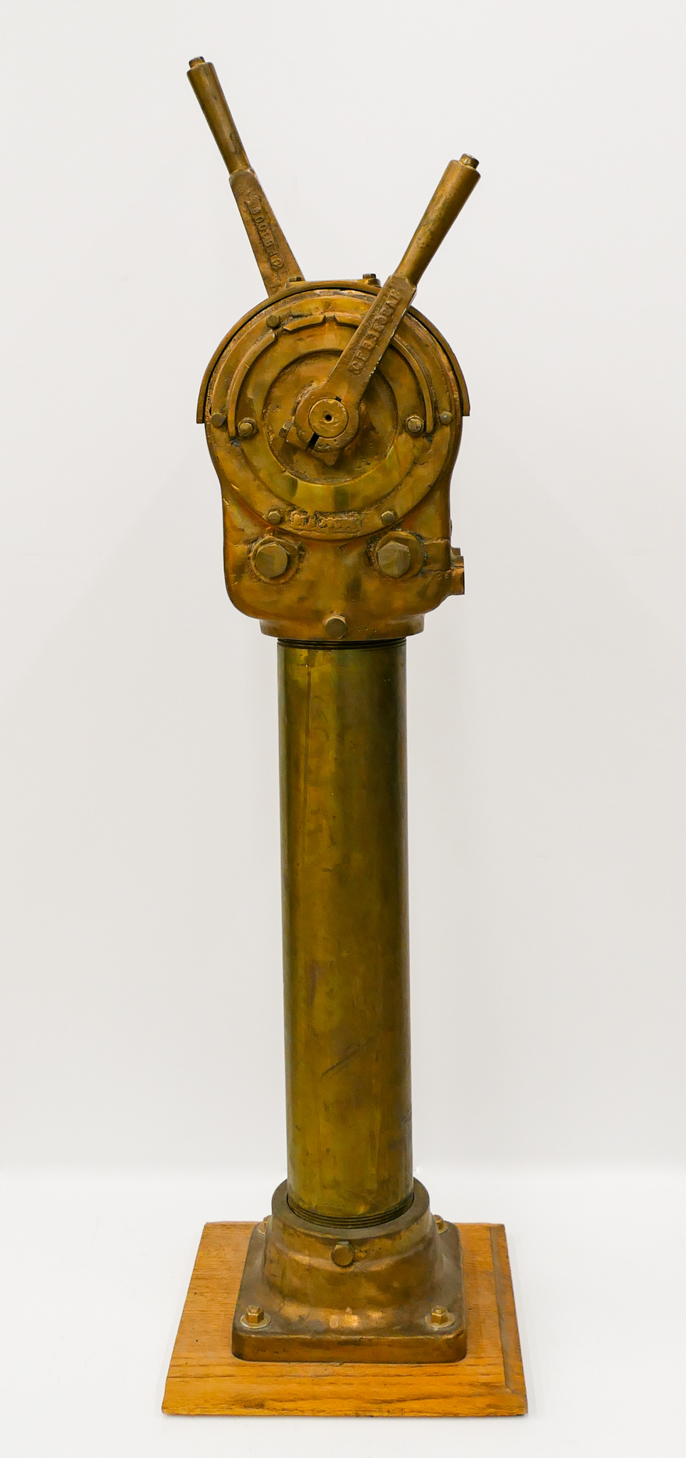 Large Ships Double Handled
