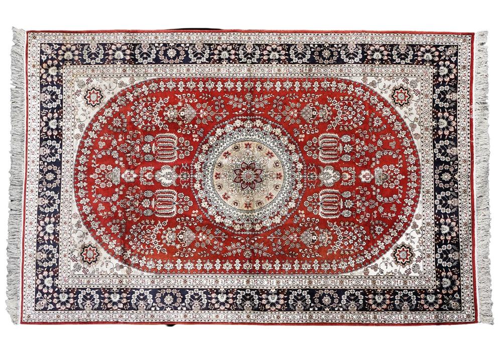 LARGE SILK CARPETSilk carpet with