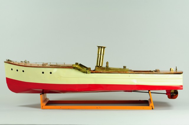 LARGE STEAM LAUNCH Pressed steel