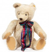 LARGE STEIFF BEARLarge Steiff