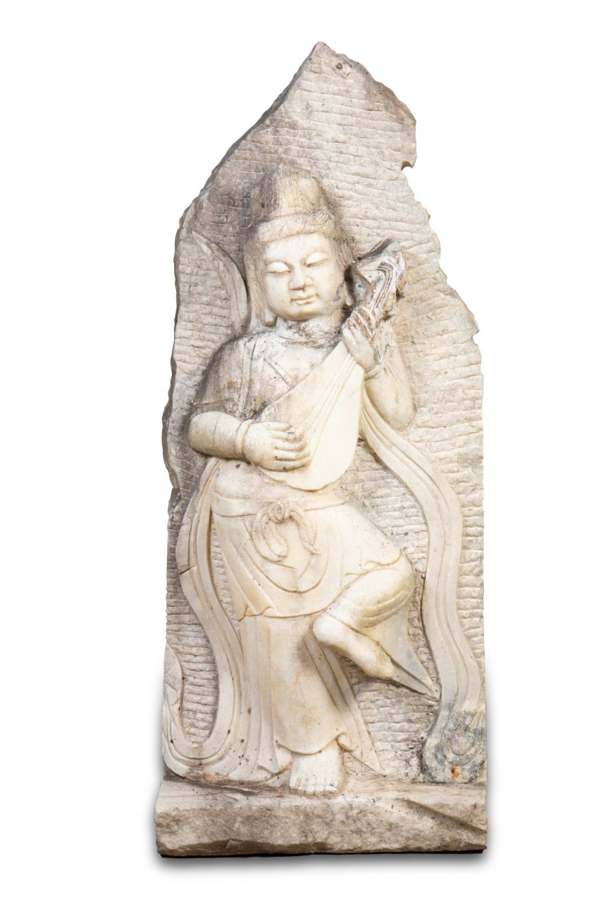 LARGE STONE PILASTER CARVING OF A