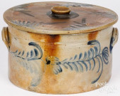 LARGE STONEWARE LIDDED CAKE CR