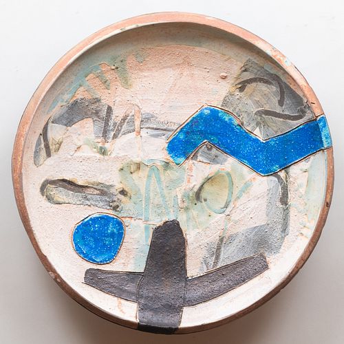 LARGE STUDIO POTTERY CHARGERIncised