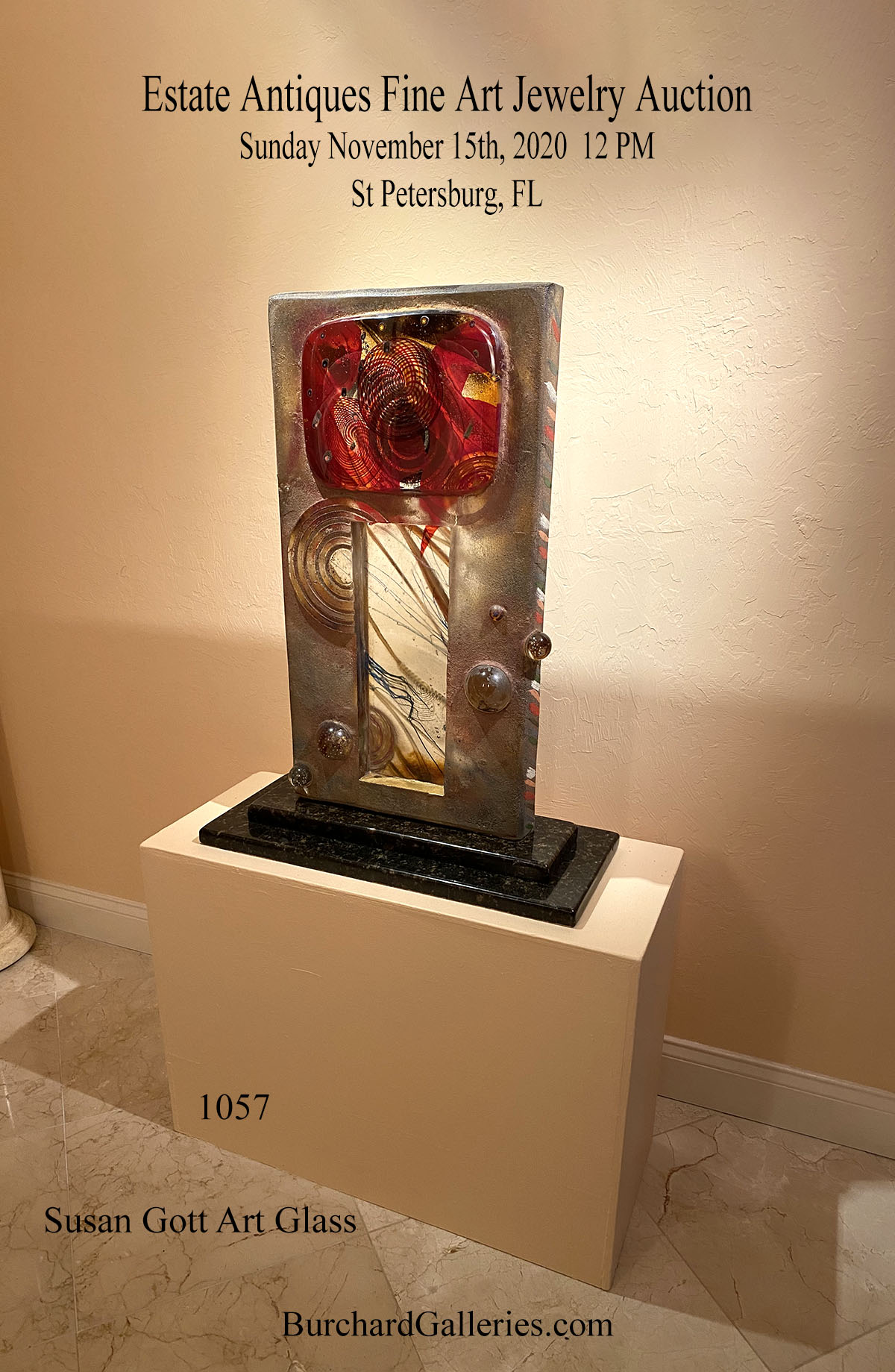 LARGE SUSAN GOTT ART GLASS