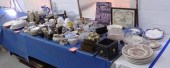 Large table lot over 100 pcs.