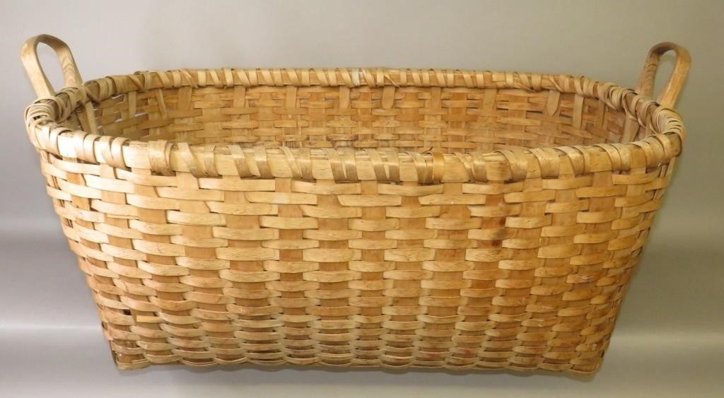 LARGE TAGHKANIC TYPE HANDLED