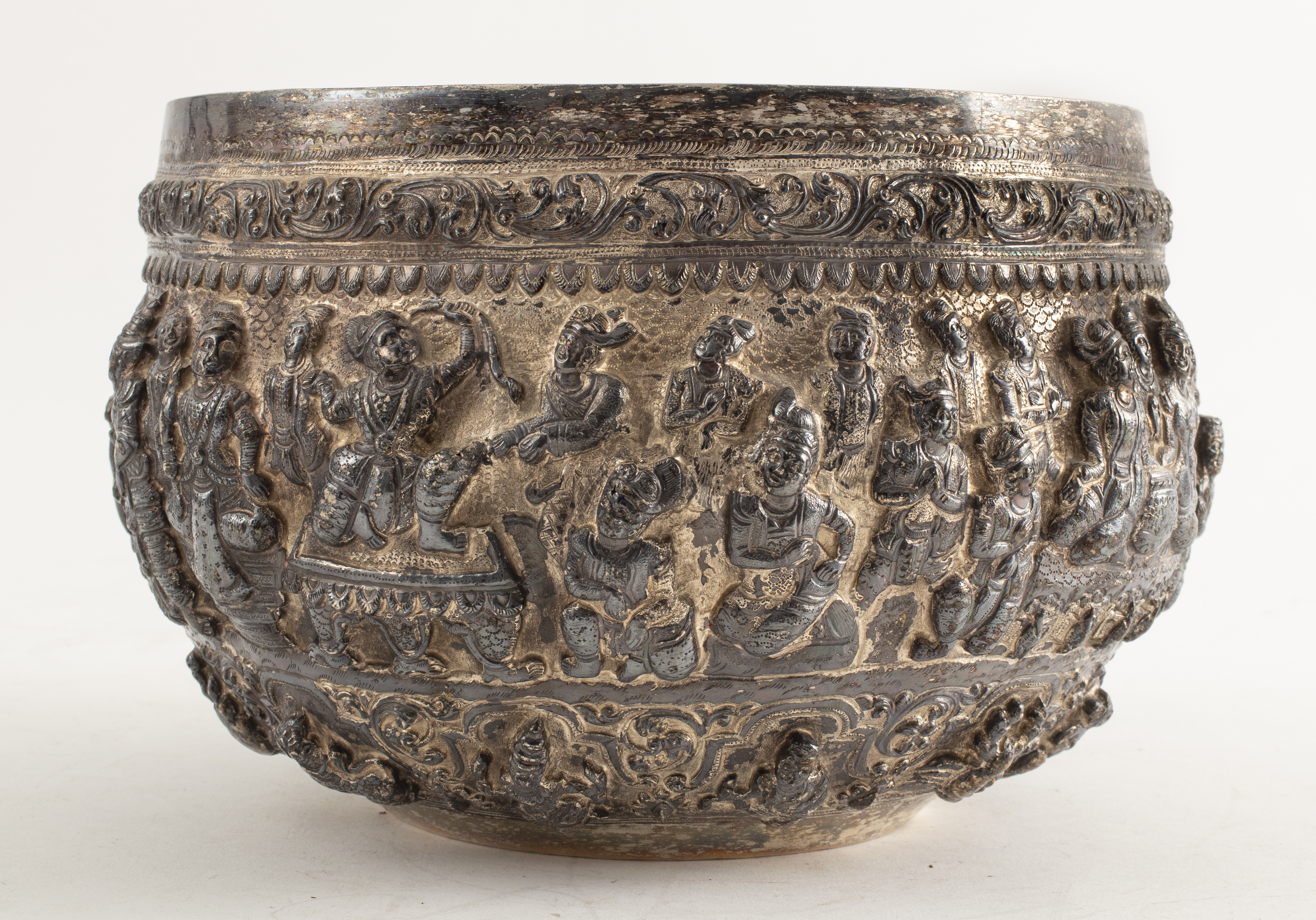 LARGE THAI .900 SILVER FIGURAL BOWL