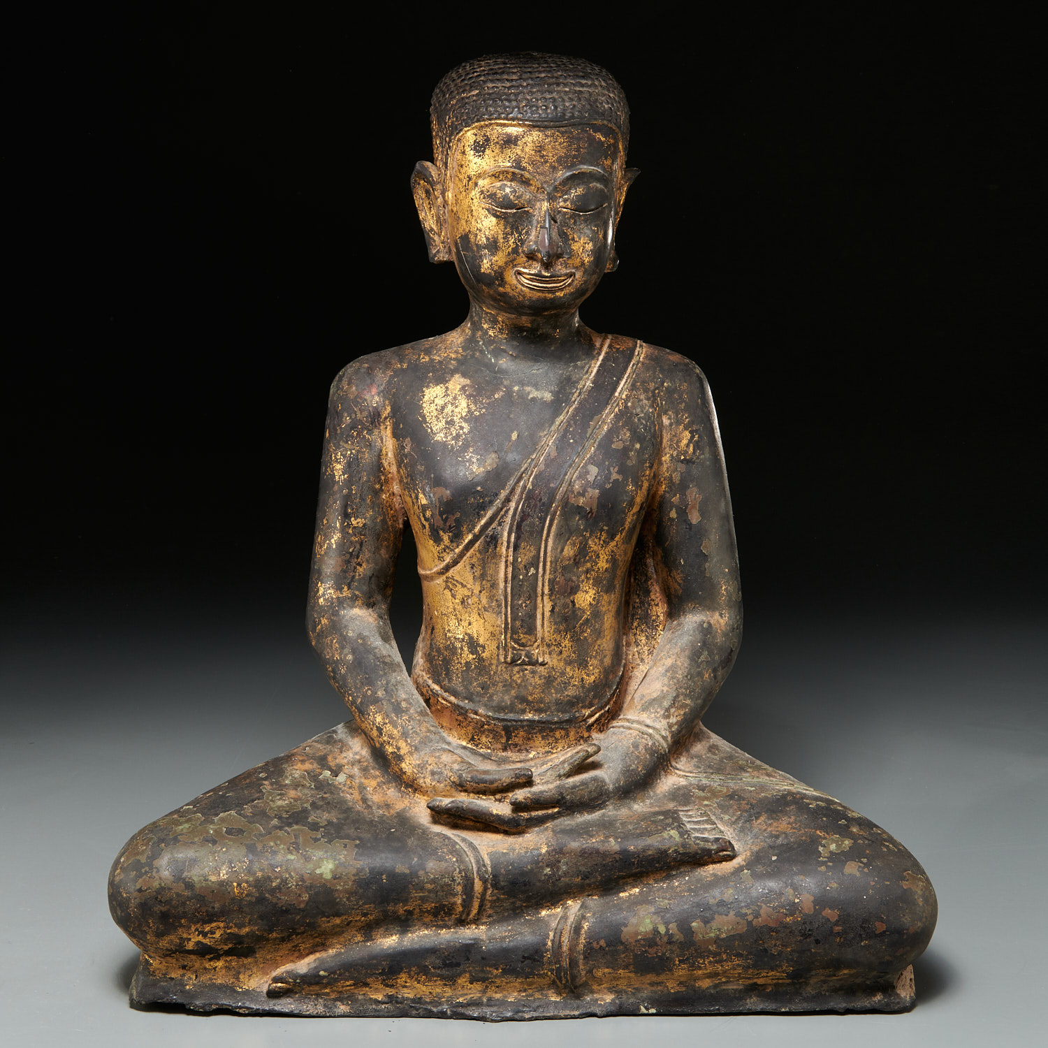 LARGE THAI LACQUERED AND GILT