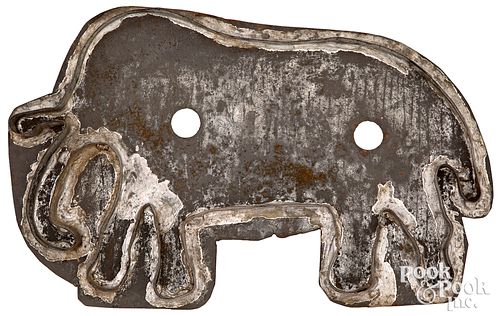 LARGE TIN ELEPHANT COOKIE CUTTER,