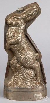 LARGE TIN RABBIT CHOCOLATE MOL