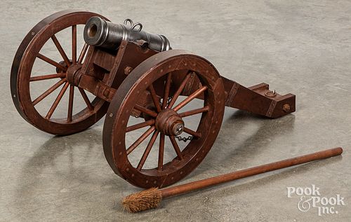 LARGE TOY CANNONLarge toy cannon,