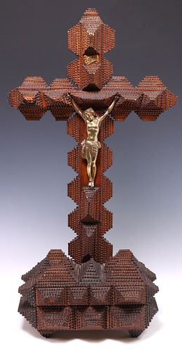 LARGE TRAMP ART CHIP CARVED WOOD