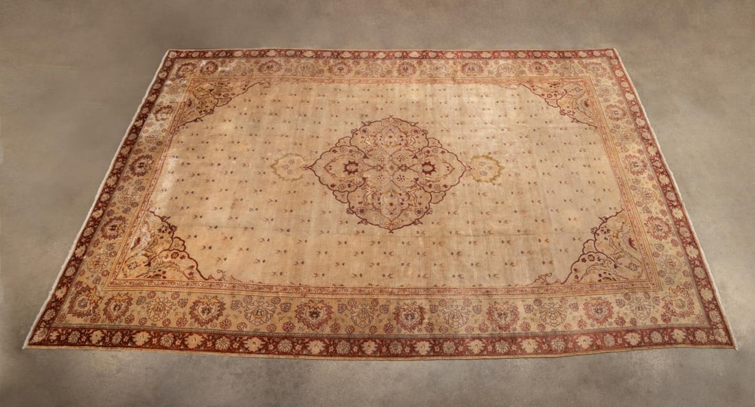 LARGE TURKISH OTTOMAN DESIGN