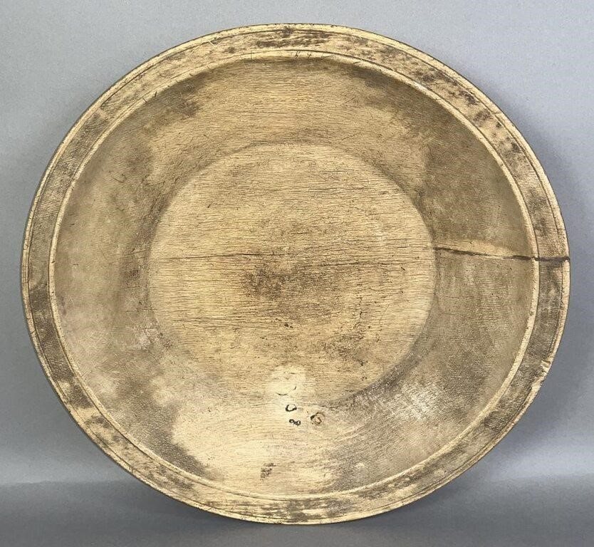LARGE TURNED OAK WOOD BOWL CA. 18TH