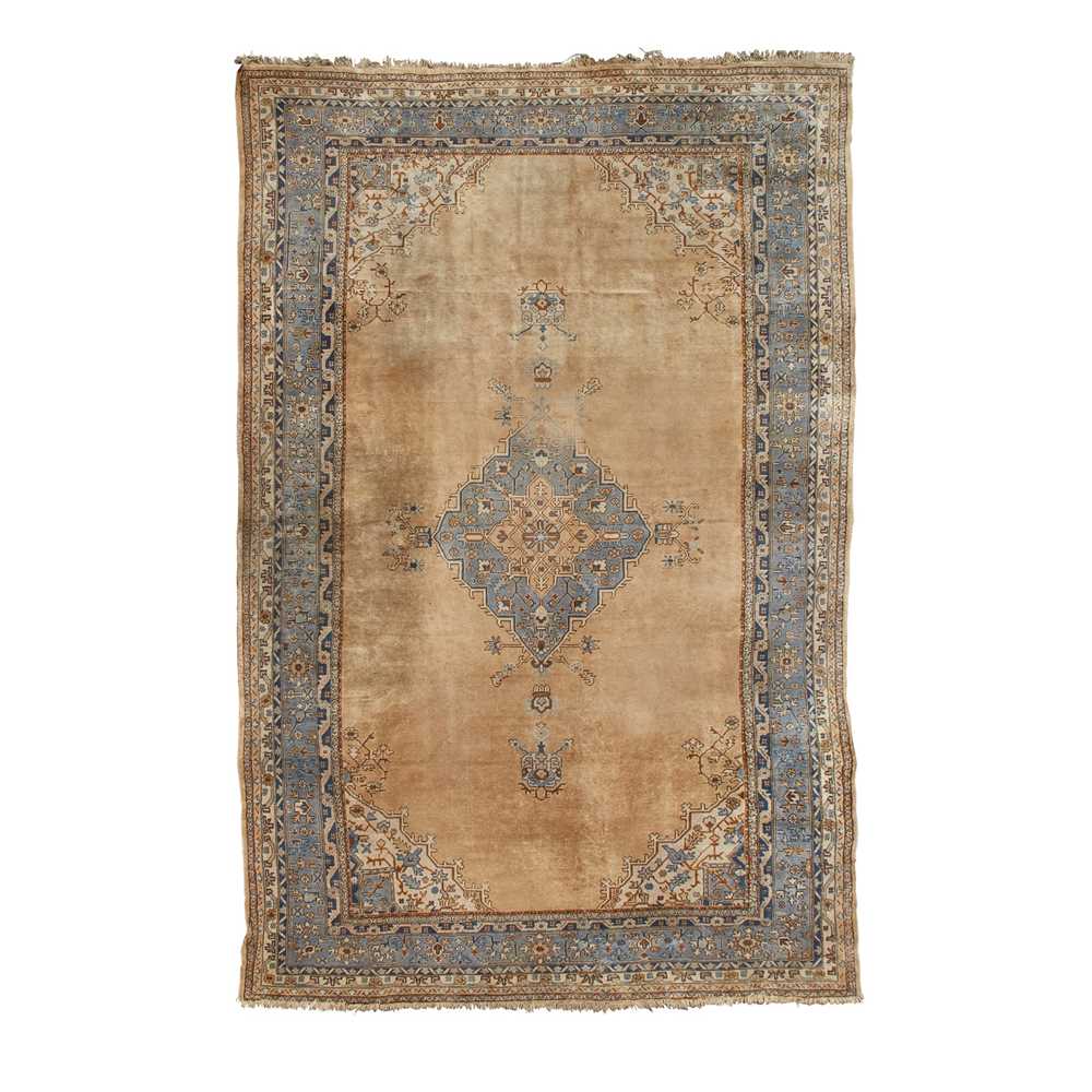 LARGE USHAK CARPET WEST ANATOLIA,