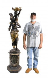 LARGE VENETIAN CARVED WOOD BLA