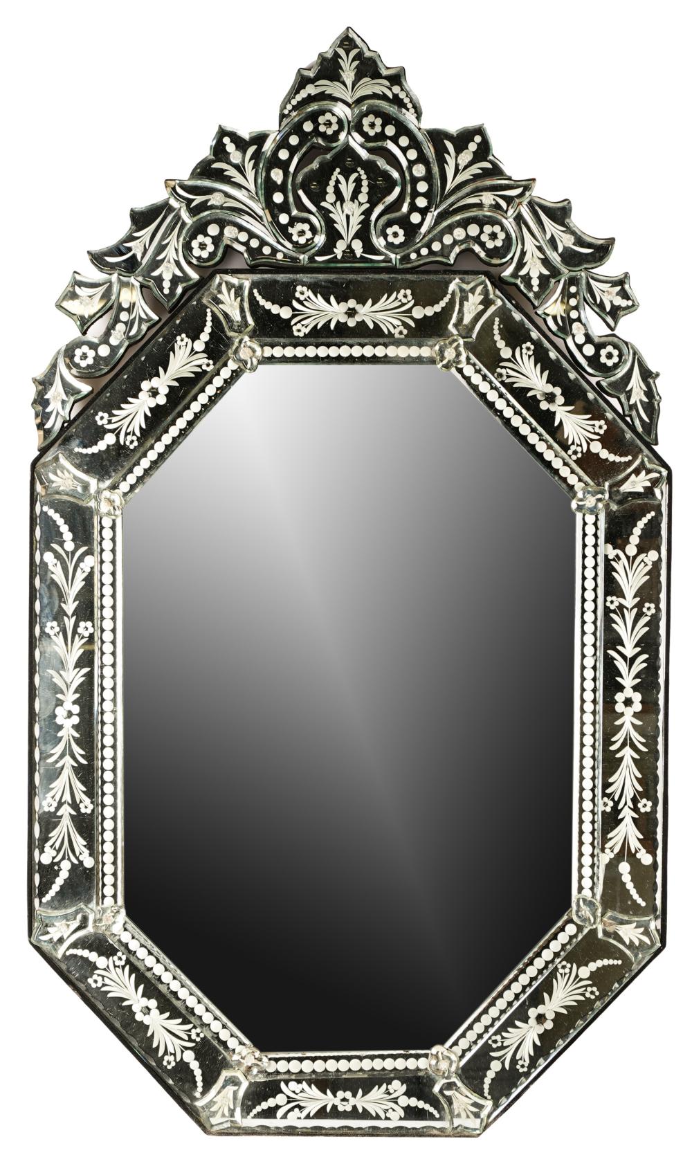 LARGE VENETIAN-STYLE ETCHED GLASS