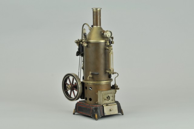 LARGE VERTICAL STEAM ENGINE