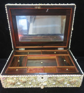 LARGE VICTORIAN SHELL ENCRUSTE