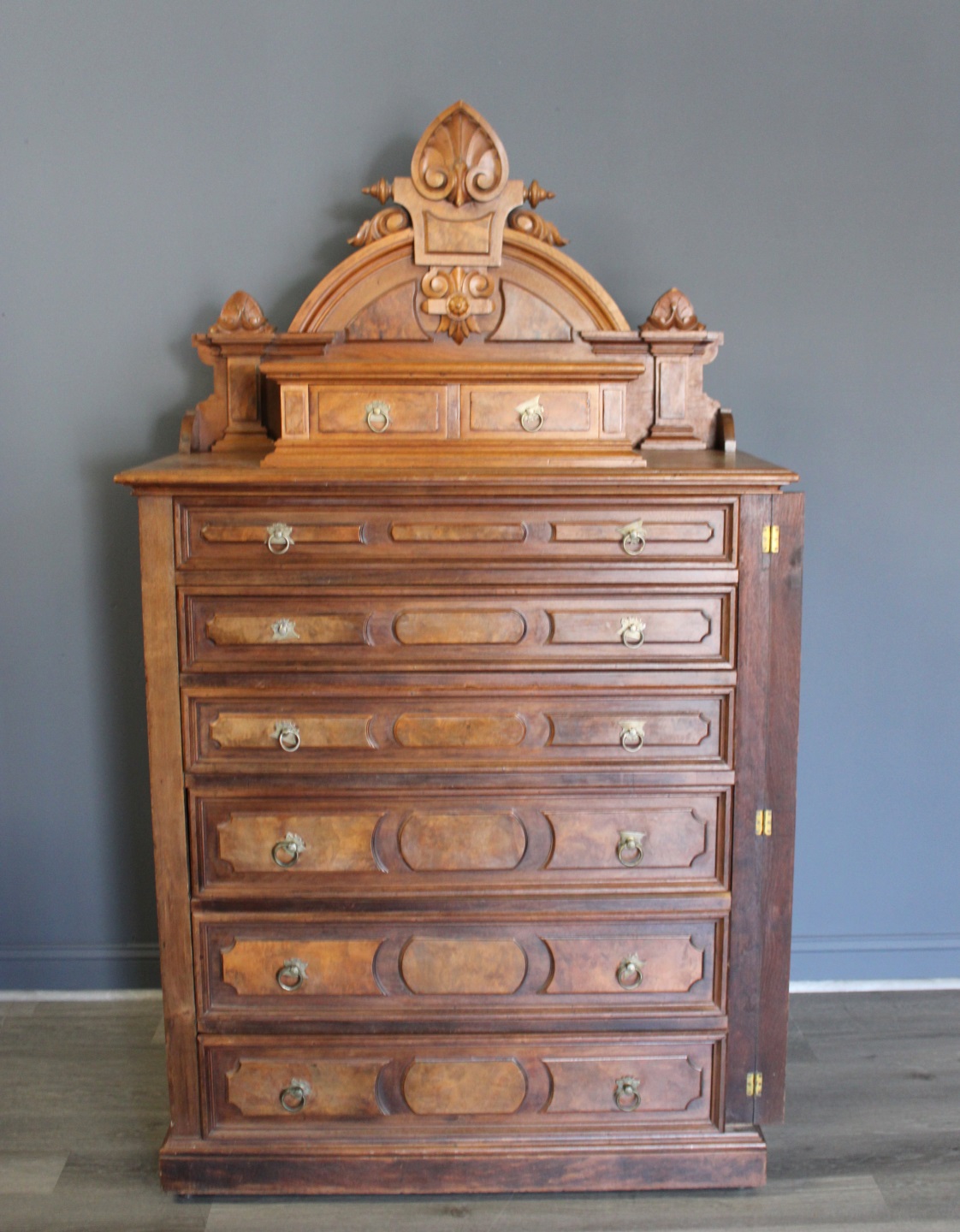 LARGE VICTORIAN WALNUT SIDE LOCK