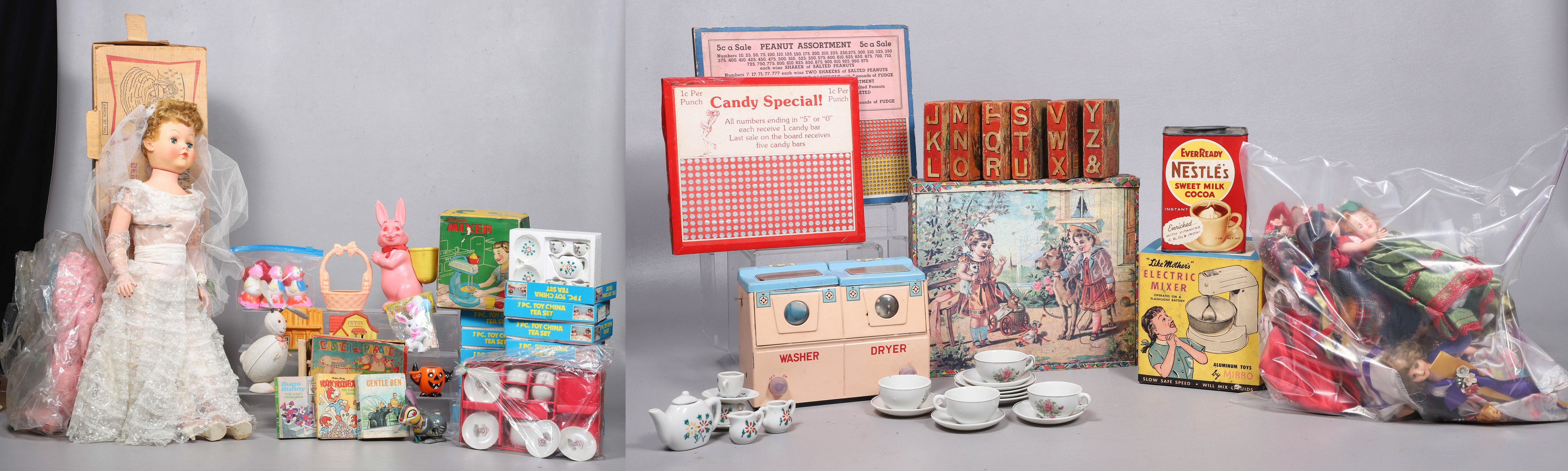 Large vintage toy group incl.