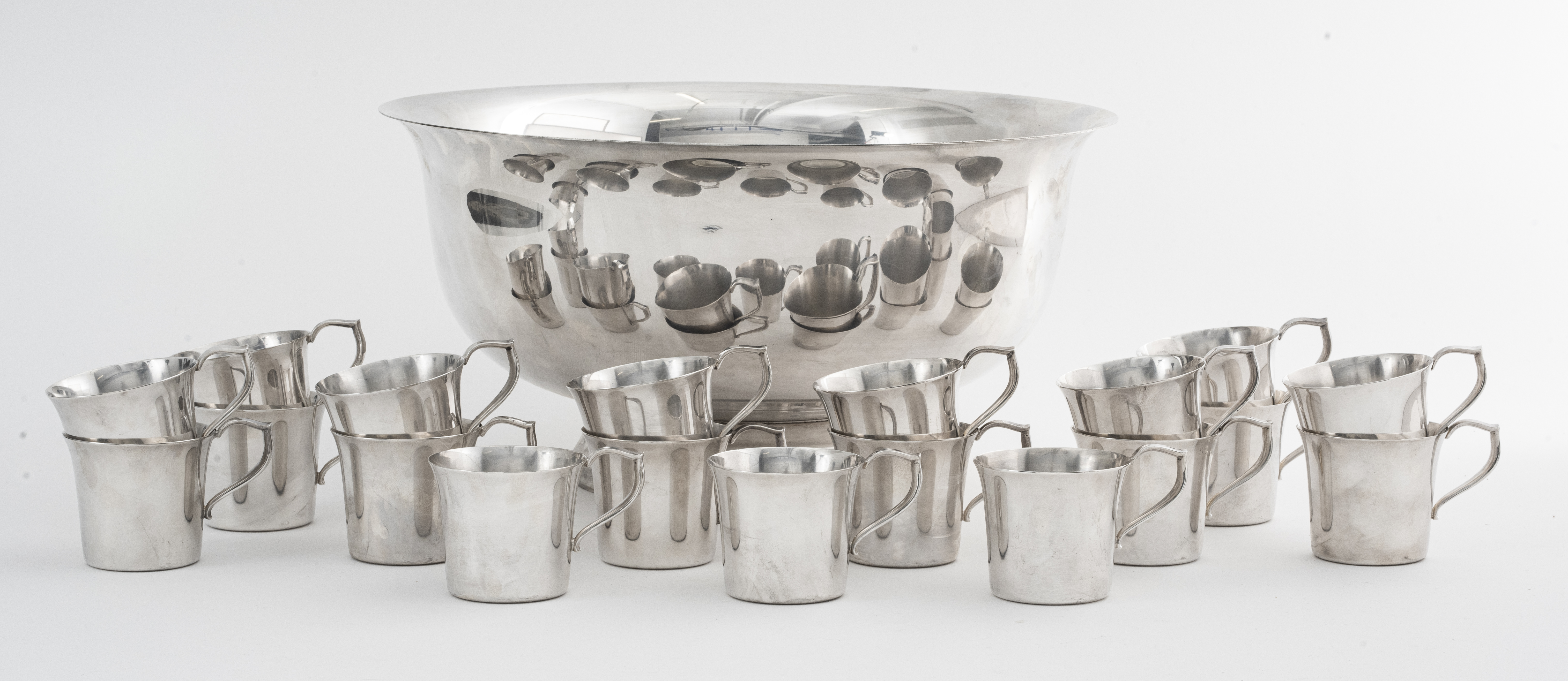 LARGE WALLACE SILVER-PLATE PUNCH