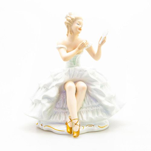 LARGE WALLENDORF FIGURINE, LADY