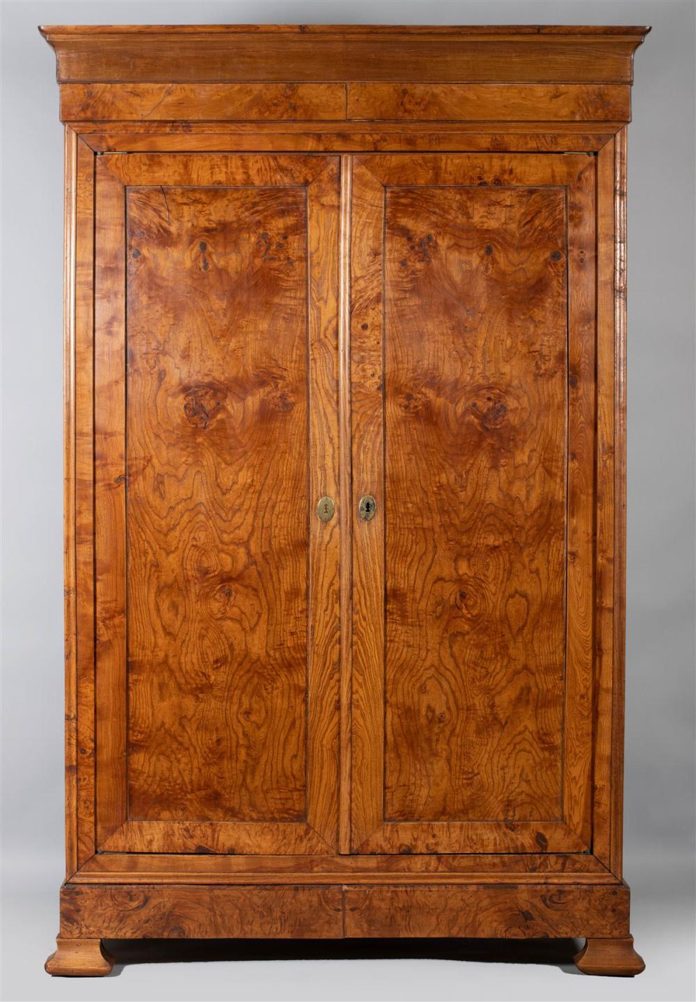 LARGE WARDROBE IN FRUITWOOD AND