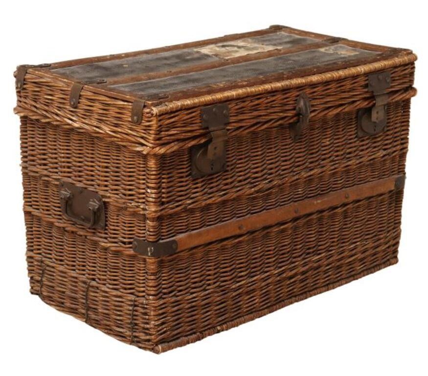 LARGE WICKER TRAVELING TRUNKLarge