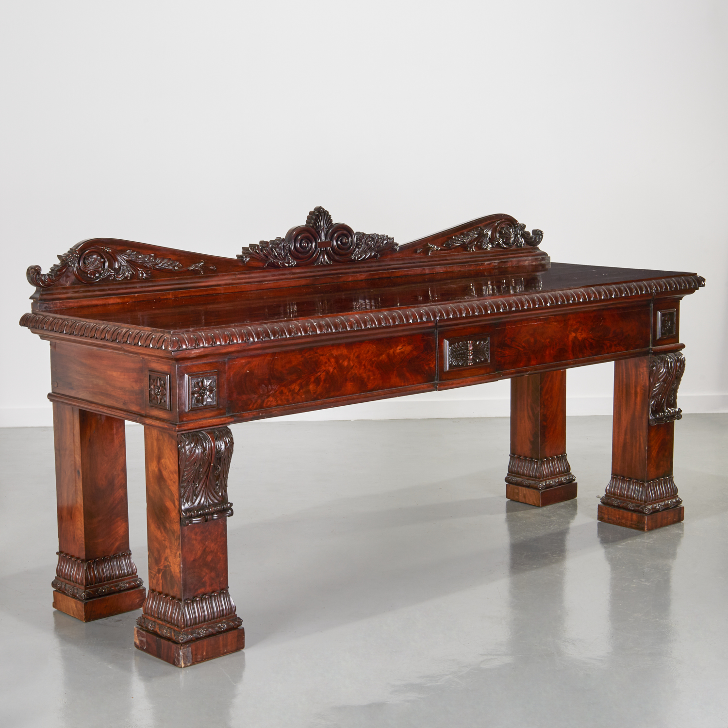 LARGE WILLIAM IV MAHOGANY SERVING