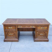 Large wood desk, missing key,