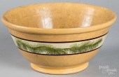 LARGE YELLOWWARE MIXING BOWLLa