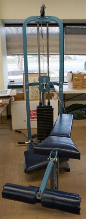 LAT WEIGHT PULLDOWN WITH BENCH