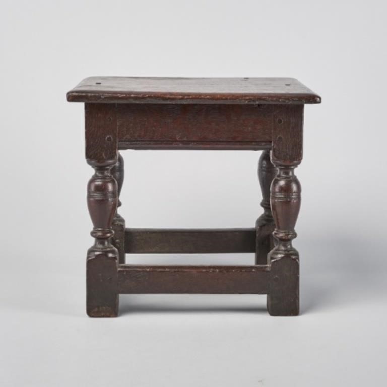 LATE 17TH C. OAK JOINT STOOLAn