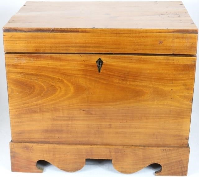 LATE 19TH C SATINWOOD SPECIMEN BOX,