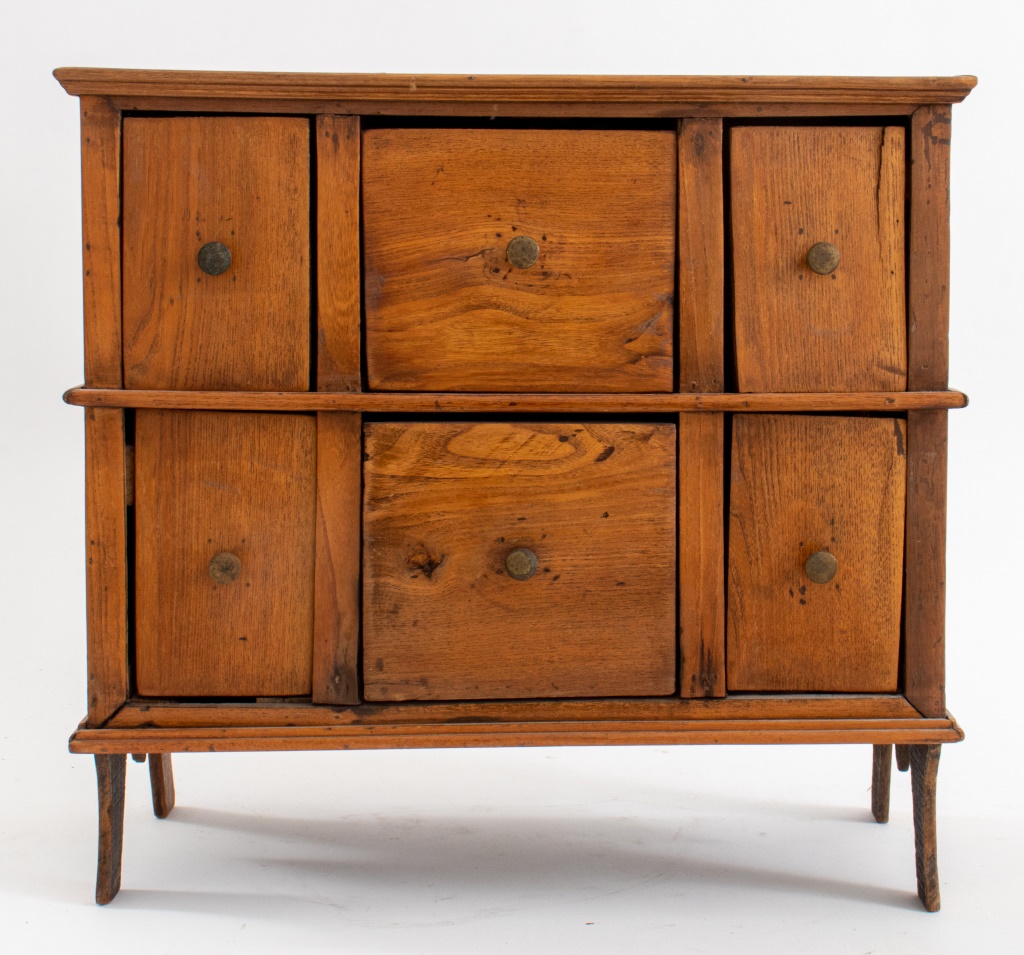 LATE 19TH CENTURY DIMINUTIVE