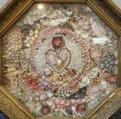 LATE 19TH CENTURY SEASHELL SAI
