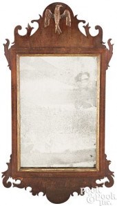 LATE CHIPPENDALE MAHOGANY LOOK