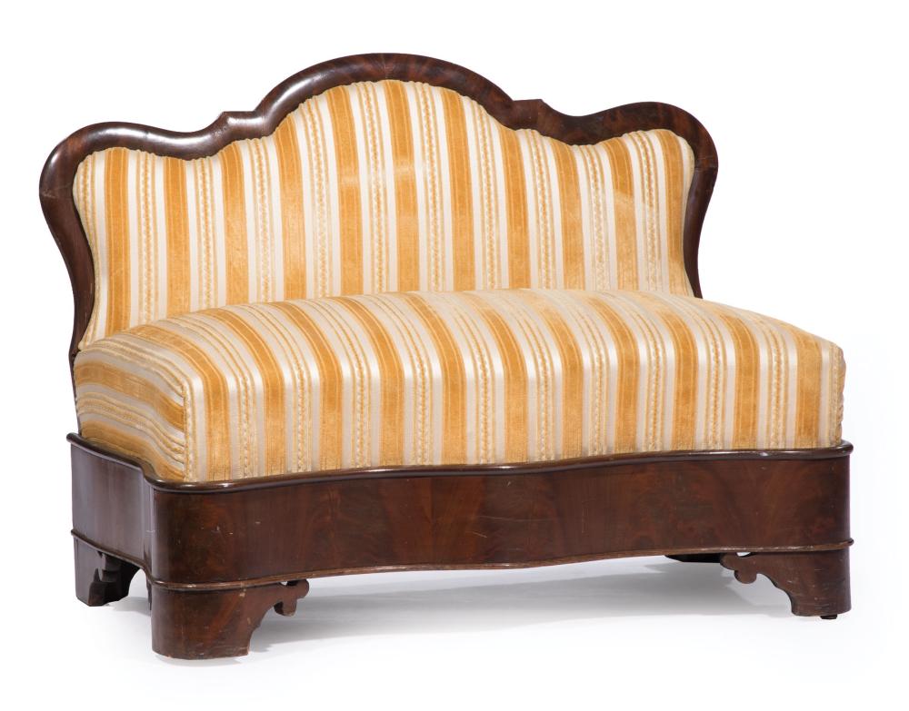 LATE CLASSICAL CARVED MAHOGANY
