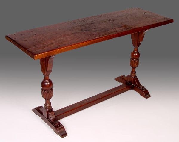 LATE ELIZABETHAN TRESTLE TABLE: Oak