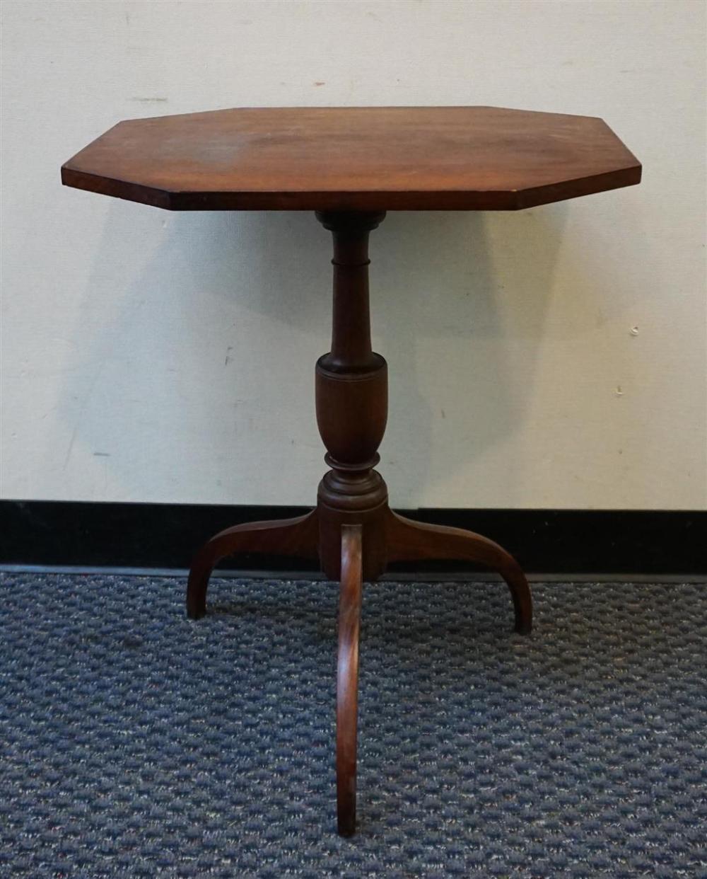 LATE FEDERAL MAHOGANY TRIFID