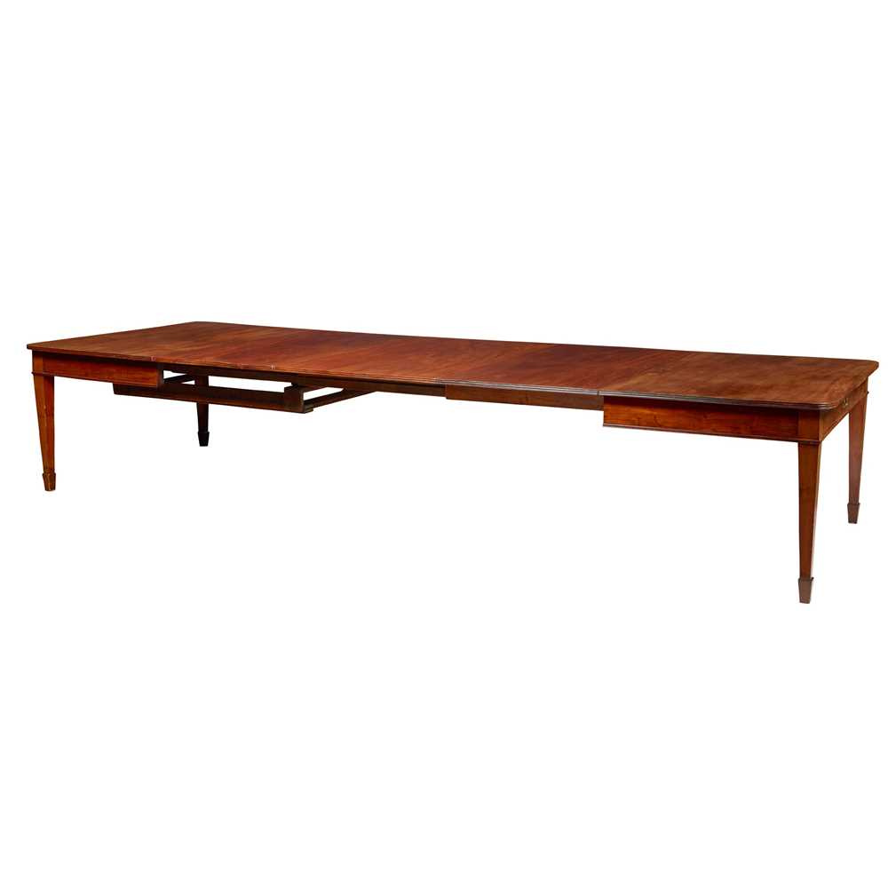 LATE VICTORIAN MAHOGANY EXTENDING